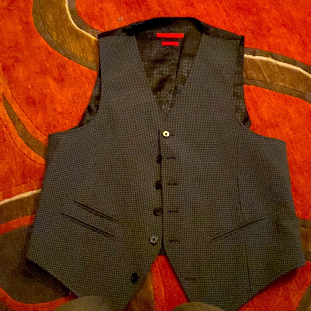 John Varvatos mens vest. Medium